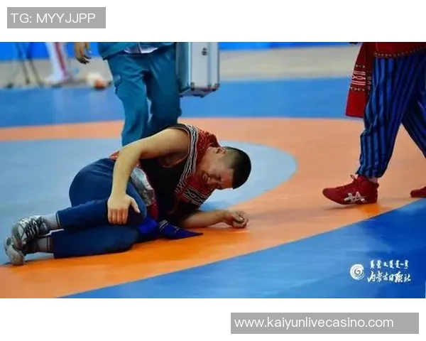 李赫文与代勇精彩对决视频回顾分析两位选手的技术与策略较量 李赫文与代勇精彩对决视频回顾分析两位选手的技术与策略较量